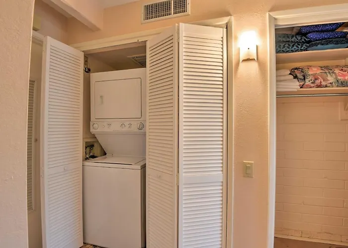 Valley Townhome With Amenities! *